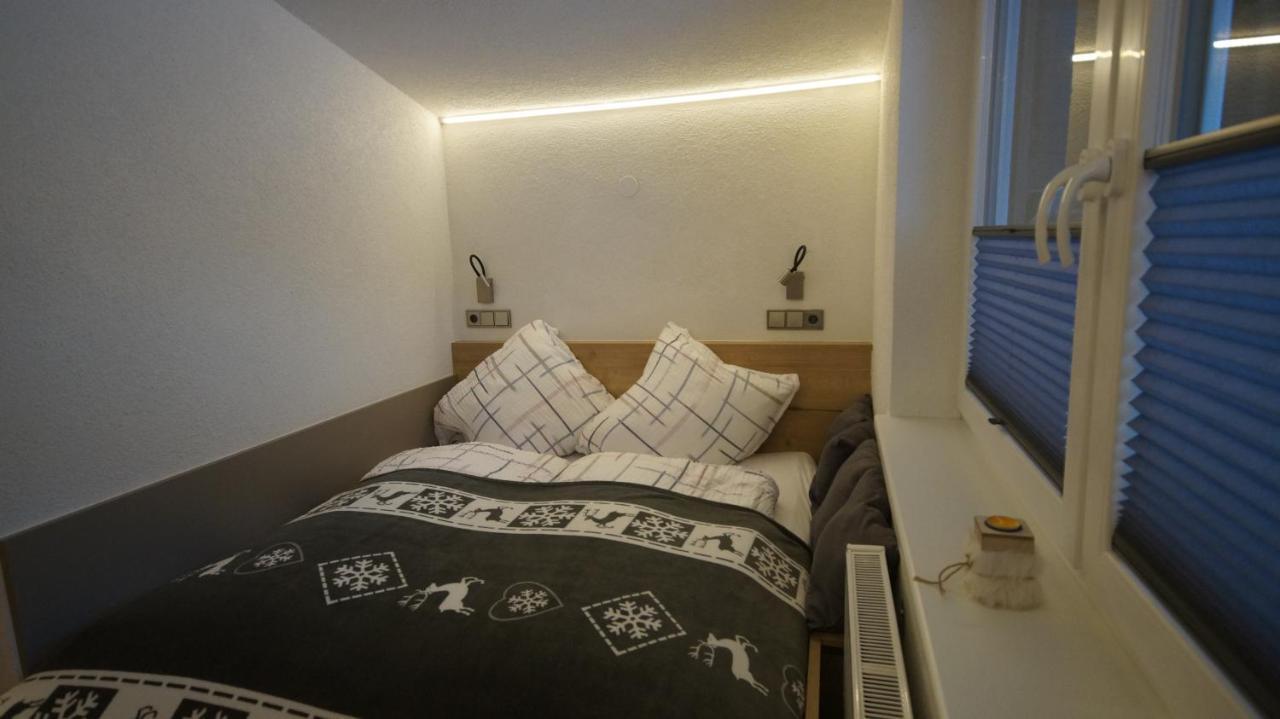 Apartment Fleissner ดีนเทน อัม โฮคเคอนิก ภายนอก รูปภาพ